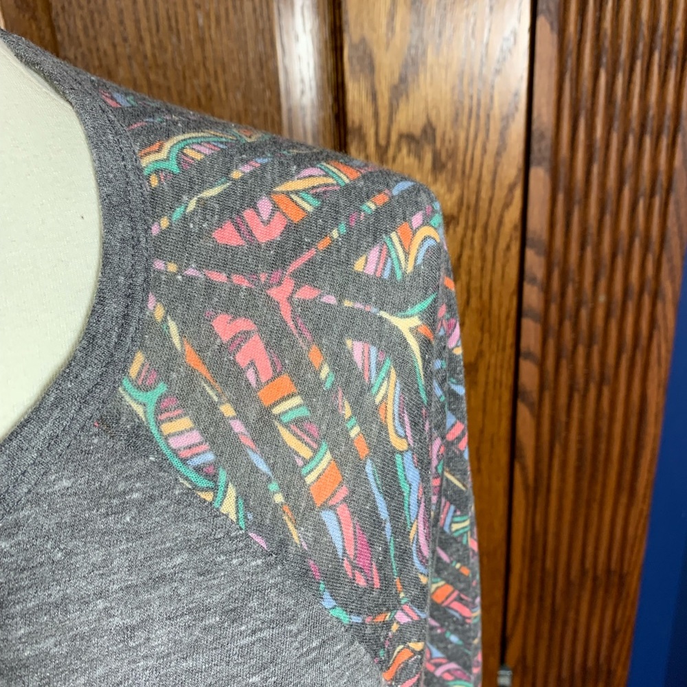 LuLaRoe Randy Tee Size 2x - Picture 2 of 6